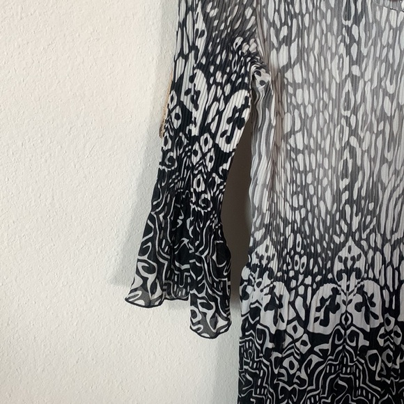 💥💥💥3 for 12💥💥💥Dressy Blouse - Picture 4 of 8